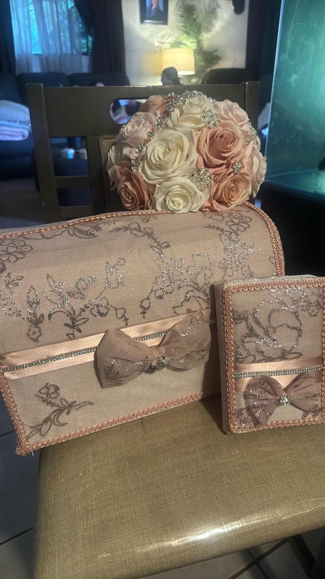 Quince decor accessories