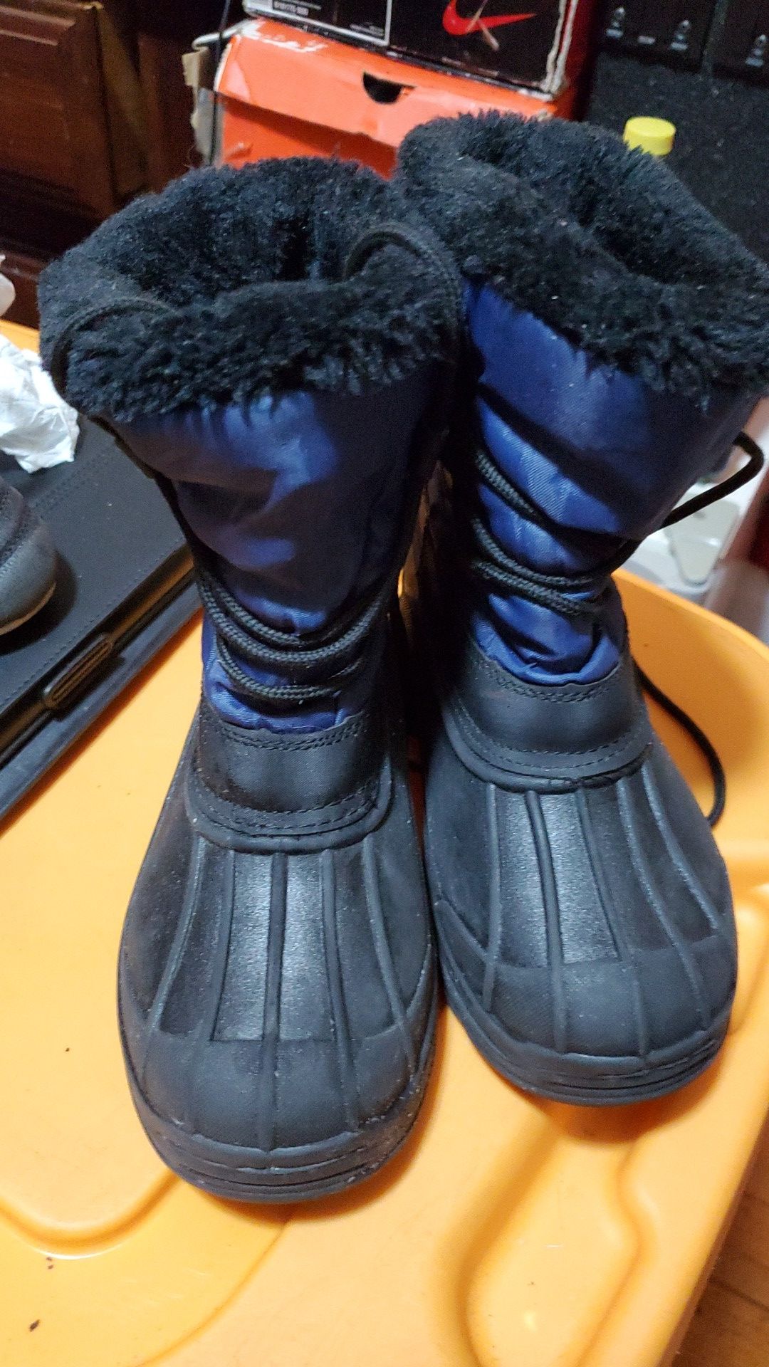 Boots for snow