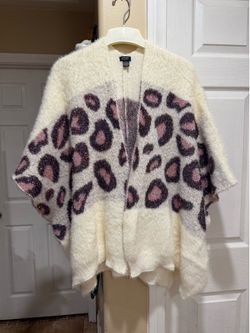 Women’s Cheetah Pancho