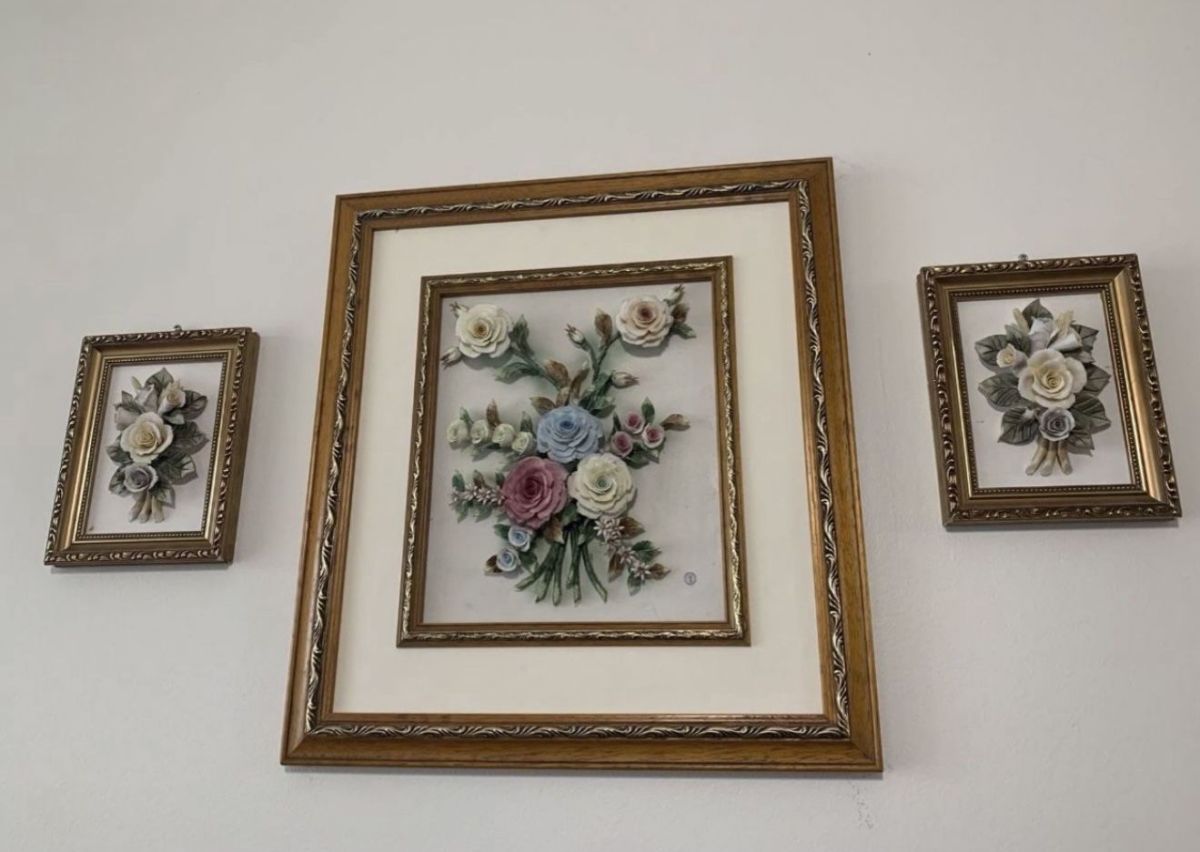 Pretty Home Decoration Wall Frame Set Of 3 ! Brand New