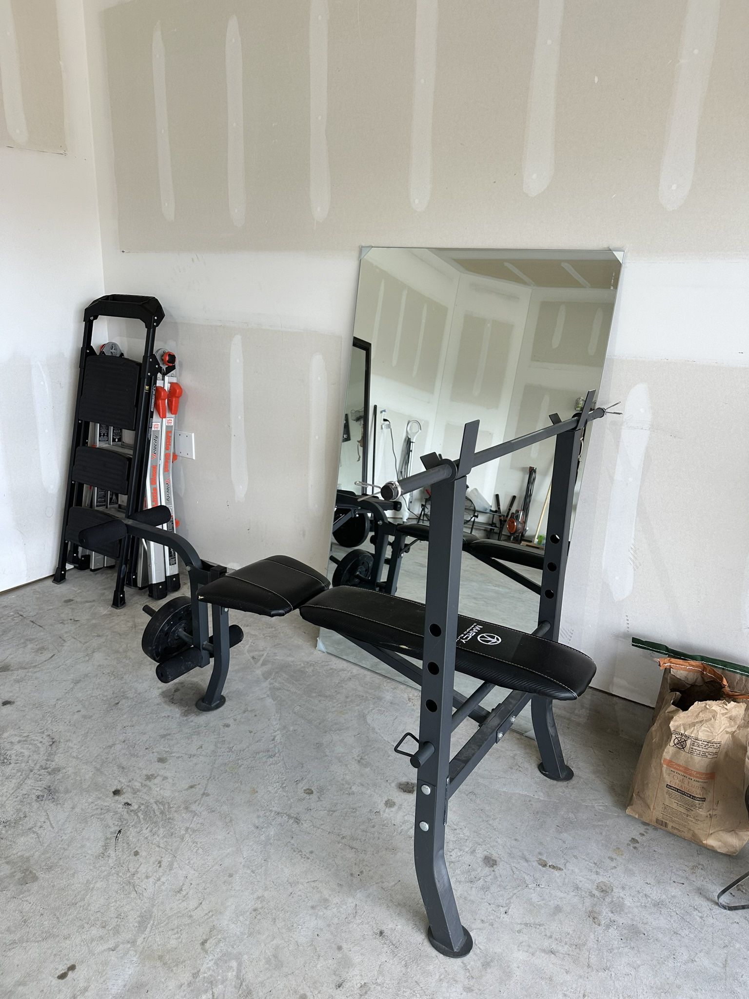 Weight Bench