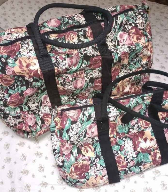 Vintage 1991 Avon Floral Gardens Duffel Tote Overnight Travel