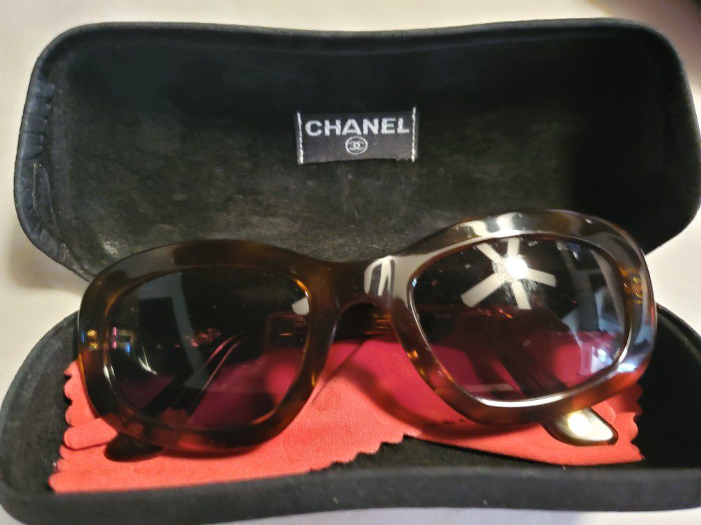 Chanel Sunglasses 2023 for Sale in Miami, FL - OfferUp