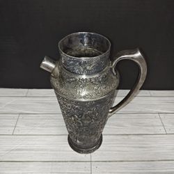 Vintage Barbour S.P. Co. Silver Plate Repousse Martini or Cocktail Shaker (Read)