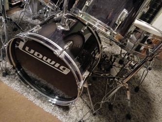 Ludwig Drum Kit with Hardware and Zildjian  cymbals