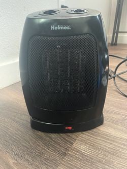 Holmes 1500W Oscillating Ceramic Space Heater – Black