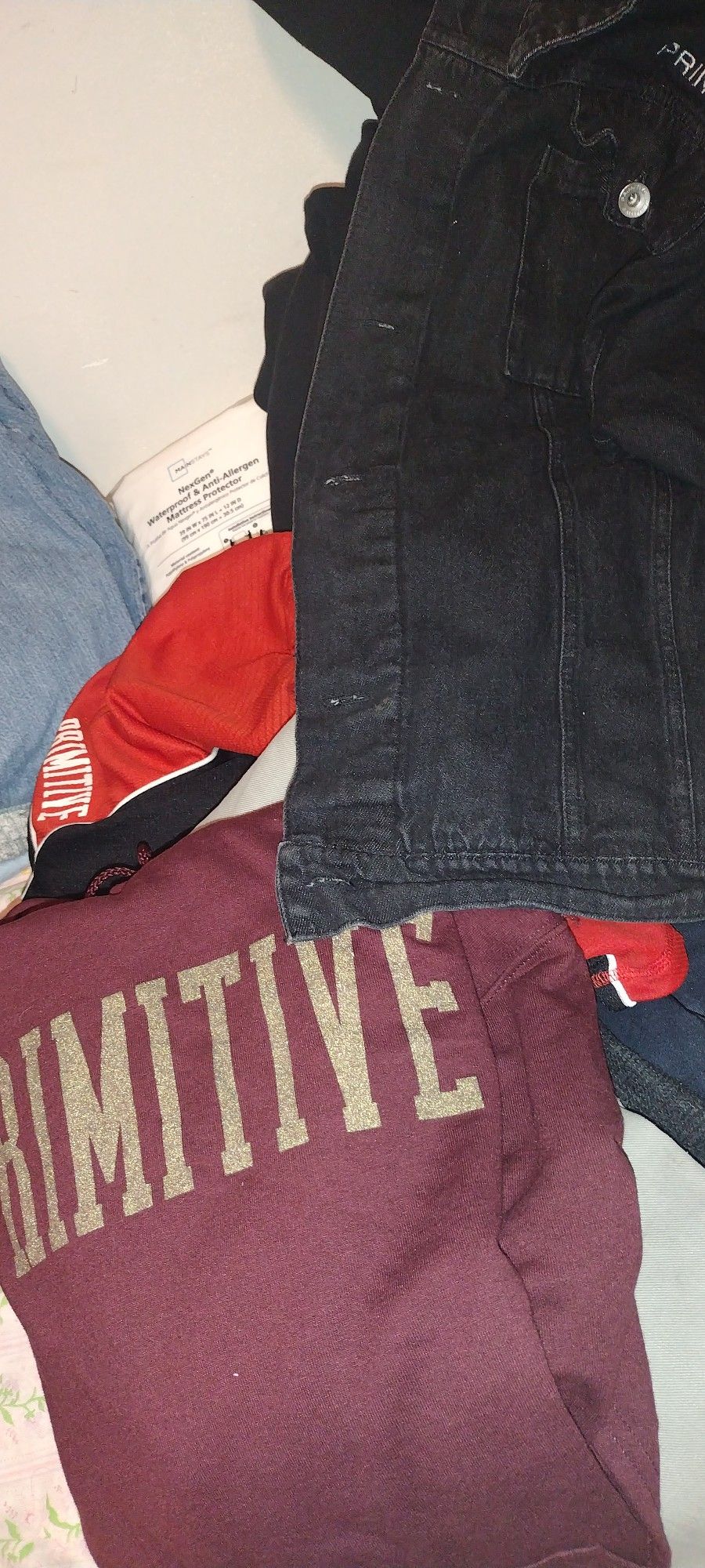 Skateboard,Sweat Shirts ,Jean Megadeth Jacket.Size m, PRIMITIVE..