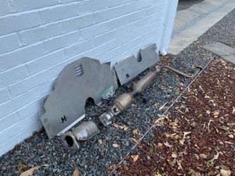 01-03 Toyota Prius factory exhaust system this has low mileage