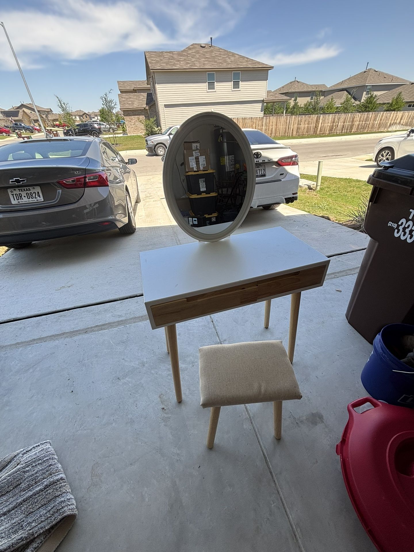 Makeup Vanity
