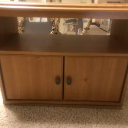 Media Table That Swivels