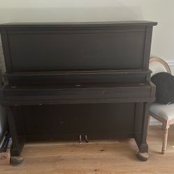 FREE upright Piano 