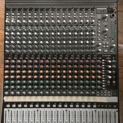 Mackie Onyx 1640 & Road Case