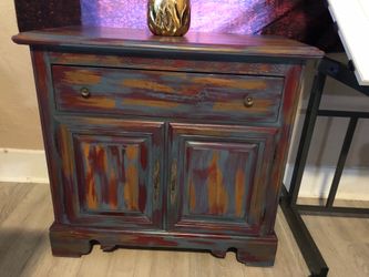 Cabinet/ kitchen island