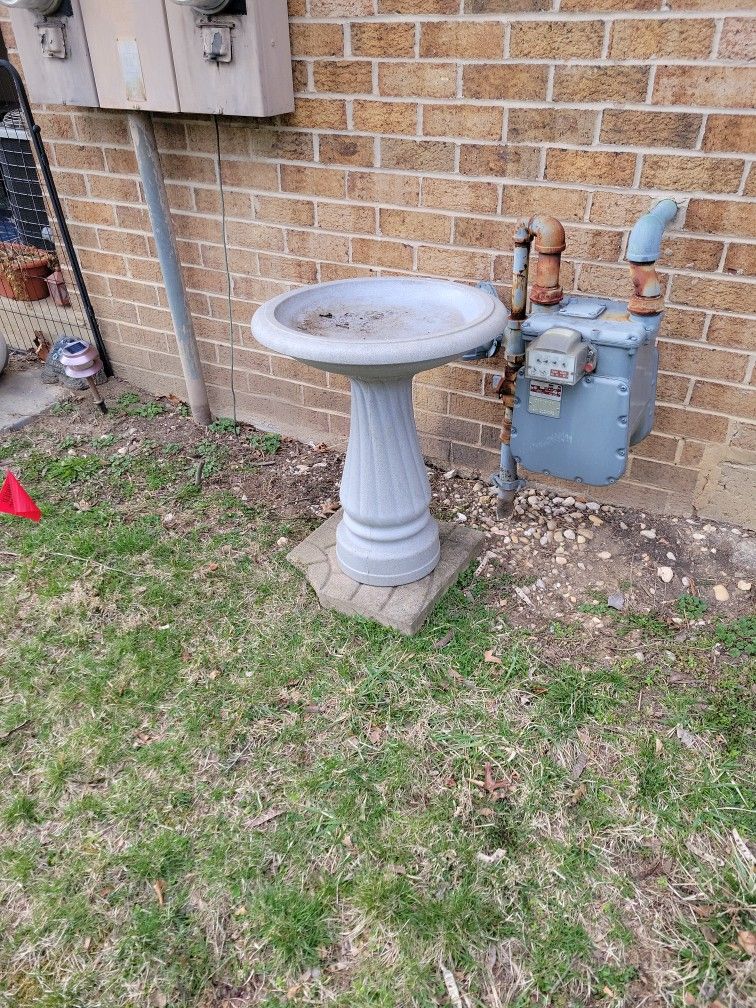 Bird Bath & Hanging Feeder