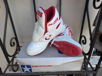 Rare vintage 1980's Red & White " Cons 100 "Basketball Sneakers Size 8 1/2