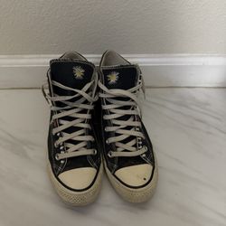 Embroidered Converse Size 6