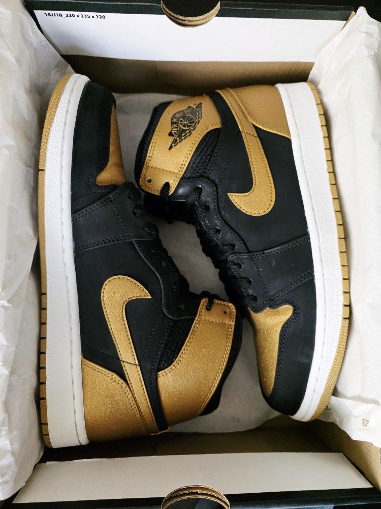 Jordan 1 High OG Melo sz 9.5 $220.
