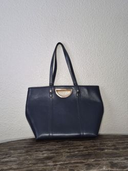 A New Day Navy Blue Large Bag Pre-Owned  Spacious Man Made Leather Shoulder Bag