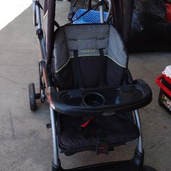 Stroller Carreola  Para 3 Niños (For 3 Kids) .