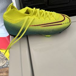 Soccer Shoes 