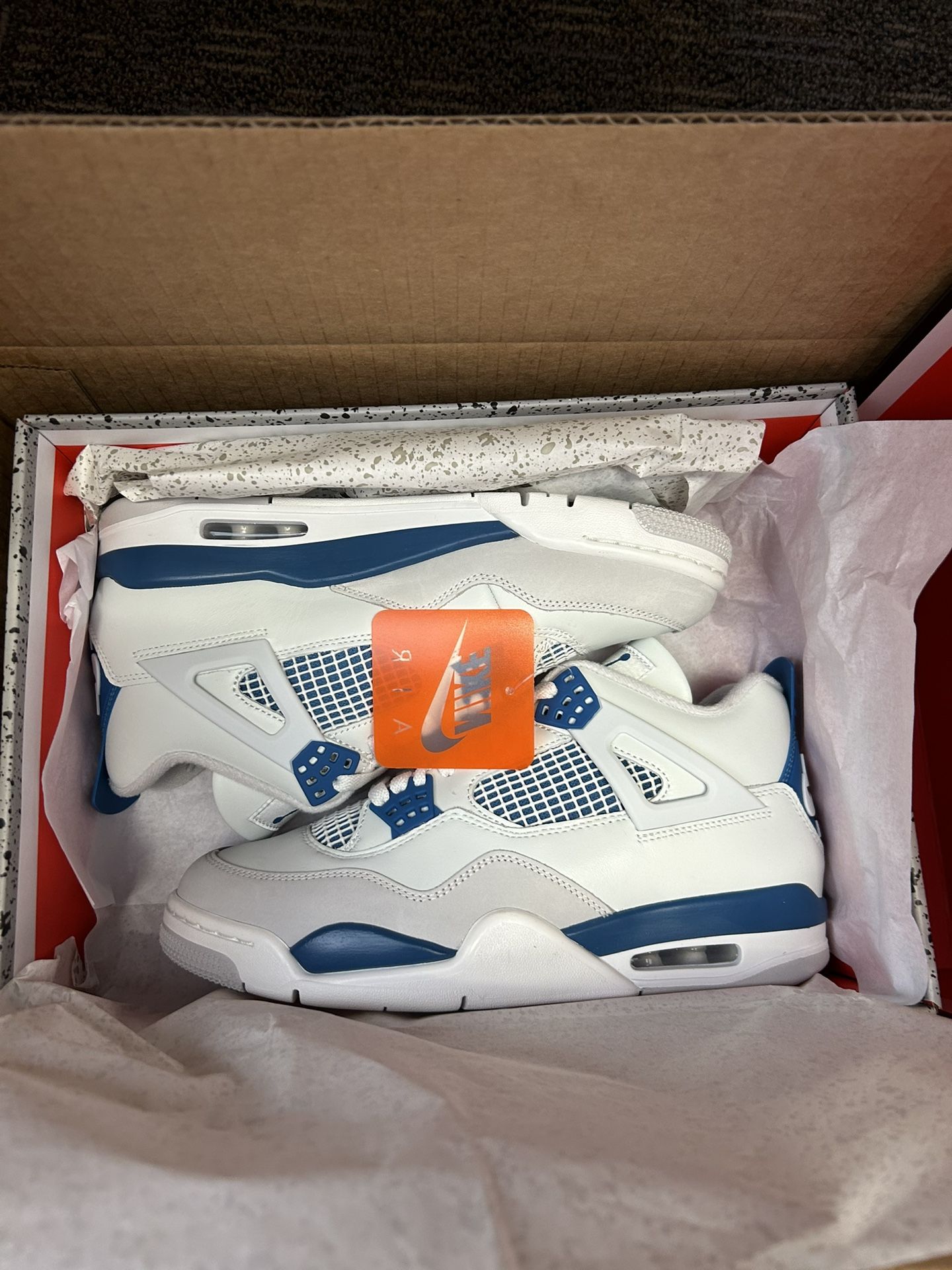 Jordan 4 Retro Military Blue (2024)