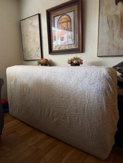 Twin mattress