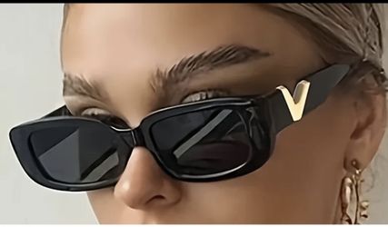 Stylish Women Sunglasses metal V