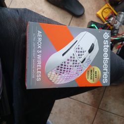 Steelseries Aerox 3 Wireless Bluetooth Mouse