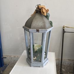 METAL LANTERN