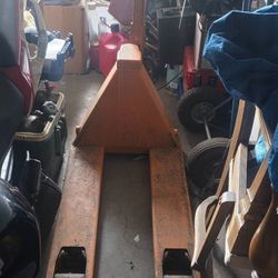 BT Lifter $100.00. (Portland/Vancouver)