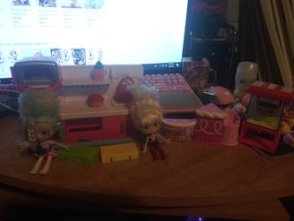 Shopkins lots of accesories