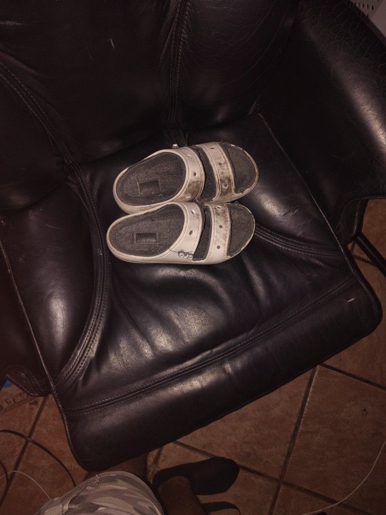 Crocs