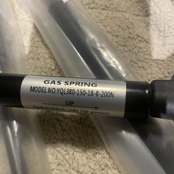 4 15” Gas Springs