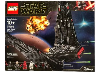 Star Wars Kyle Ren’s Shuttle