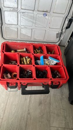 Milwaukee Pack out