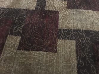 5x8 Area Rug Very Good Condition Moving Soon