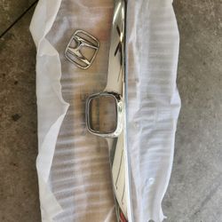 Honda Civic OEM Front Grill 06-08