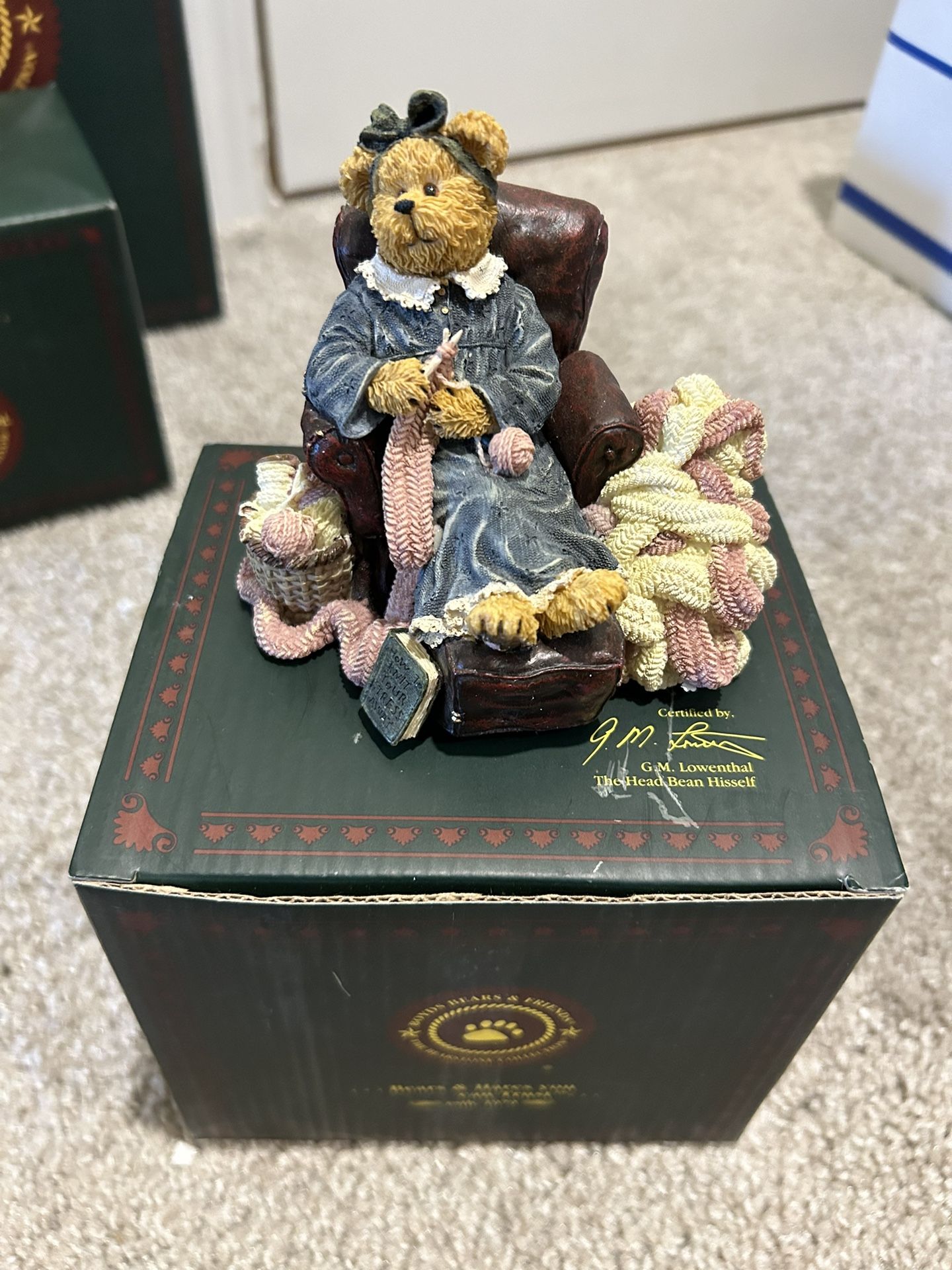 Boyd’s bears - Nora Knittinnothin - #(contact info removed)