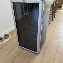 36-Bottle Wine Fridge (Danby) – Cold, Clean, Ready to Go 