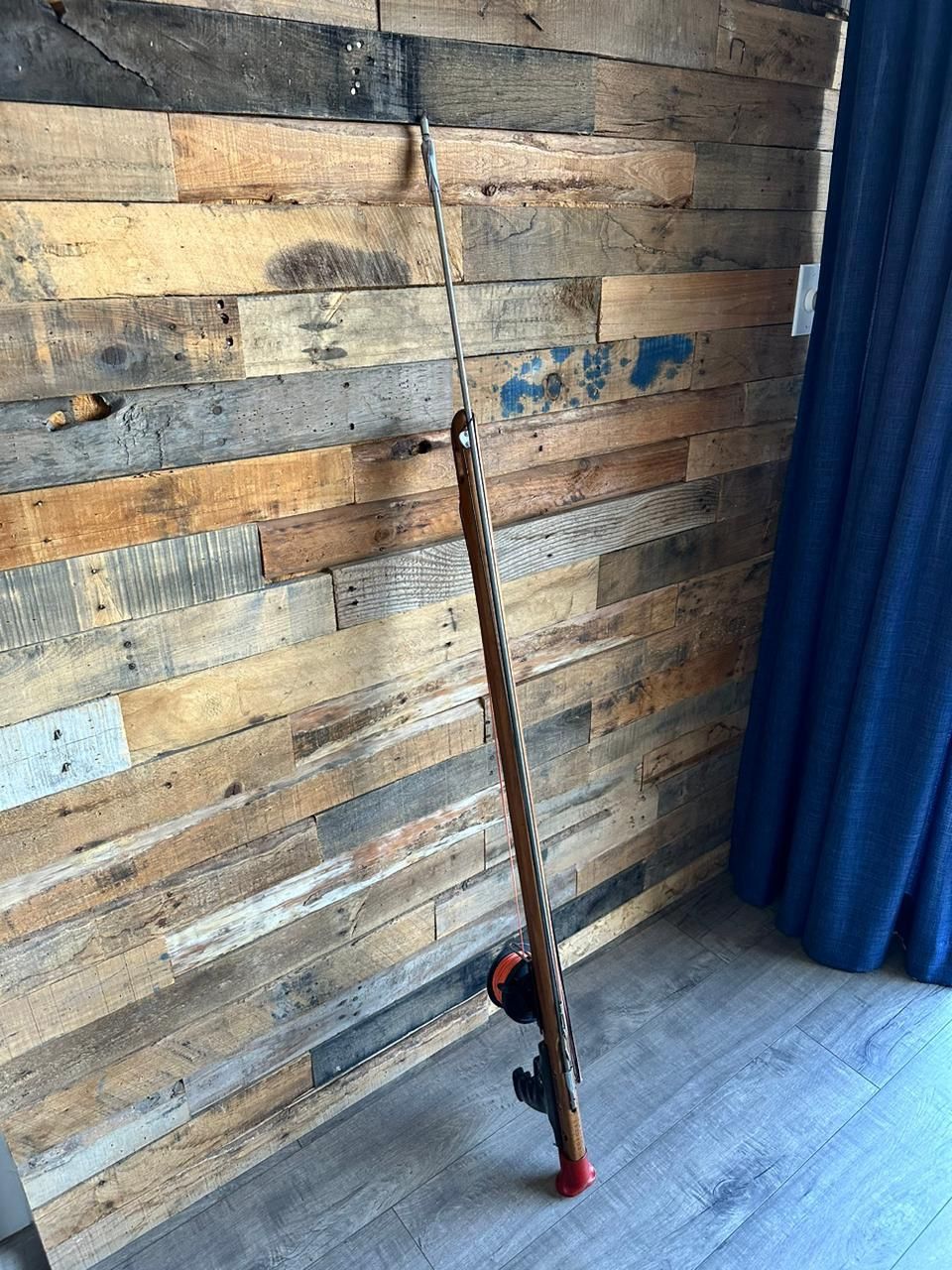 RIFFE Speargun & Wetsuit
