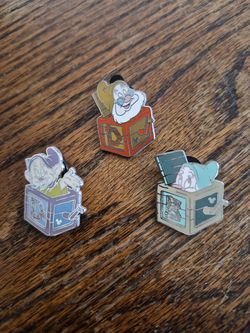 Disneyland Hidden Mickey trading pins
