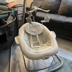 Baby swing 