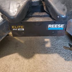 Reese  Fifthwheel 