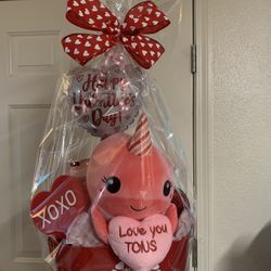 Valentines Day Basket $35