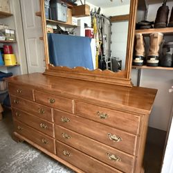 Ethan Allen Dresser