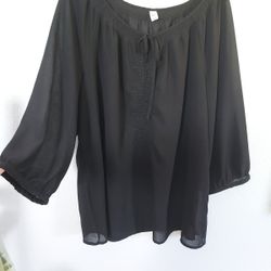 Old Navy Women's Top Blouse Size XXL Black Sheer 3/4 Sleeve Embroidered Front