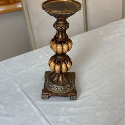 Candleholder pillar