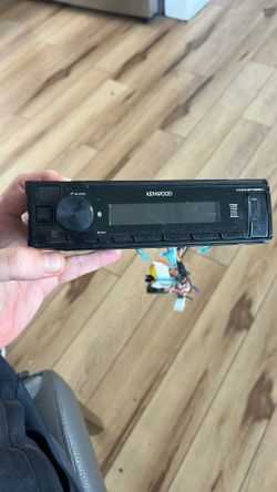 Kenwood Stereo W/blue Tooth And USB