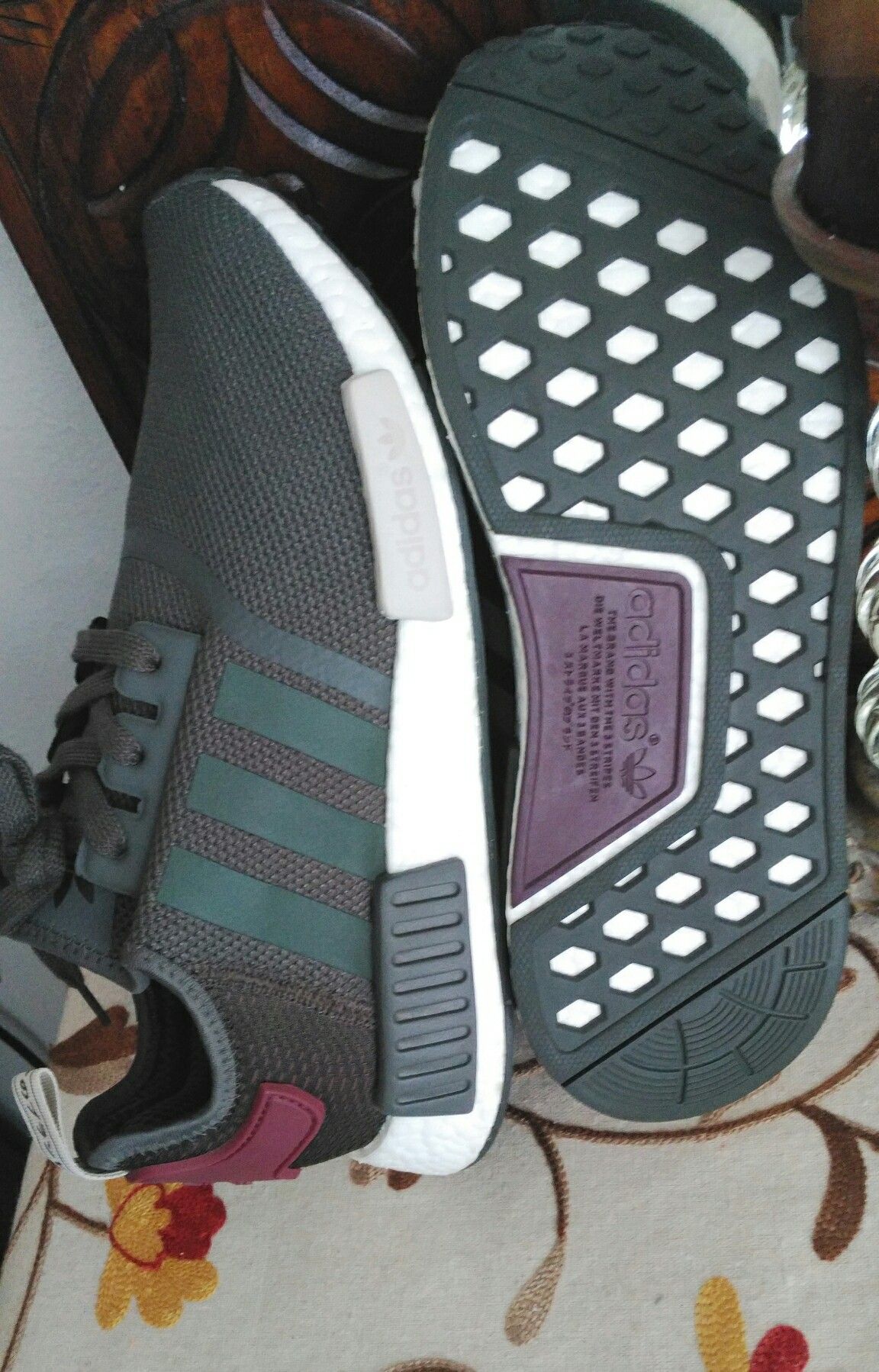 ADIDAS BOOST WOMEN'S (SIZE 10 ) LIKE NEW.