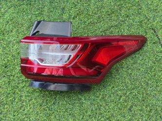 Chevrolet Traverse Outer Taillamp 2018 2019 2020 Right Side (Passenger) OEM LED 